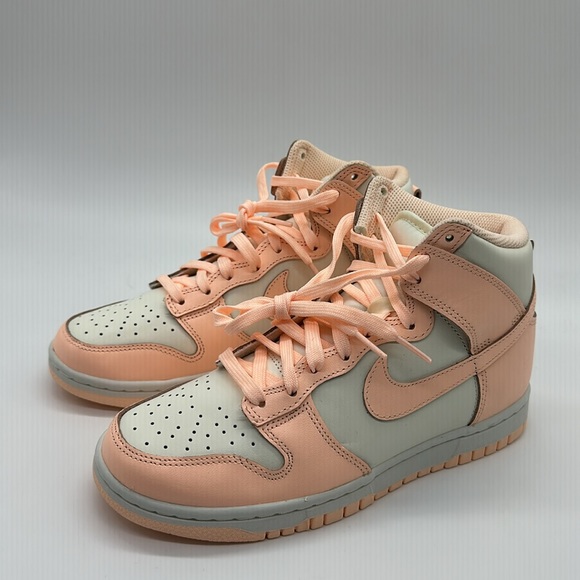 New Women’s Nike Dunk High Crimson Tint White Sail DD1869-104 NWOB - Picture 4 of 5